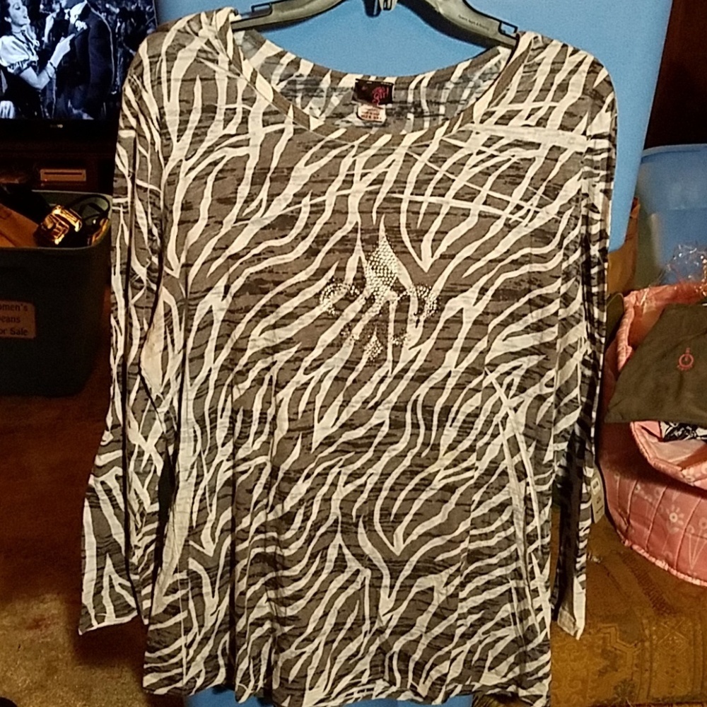 Not Availble Glamour GIRL 3xl Zebra Long Sleeve Burnout